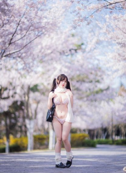 日日碰欧美_BD超清在线观看